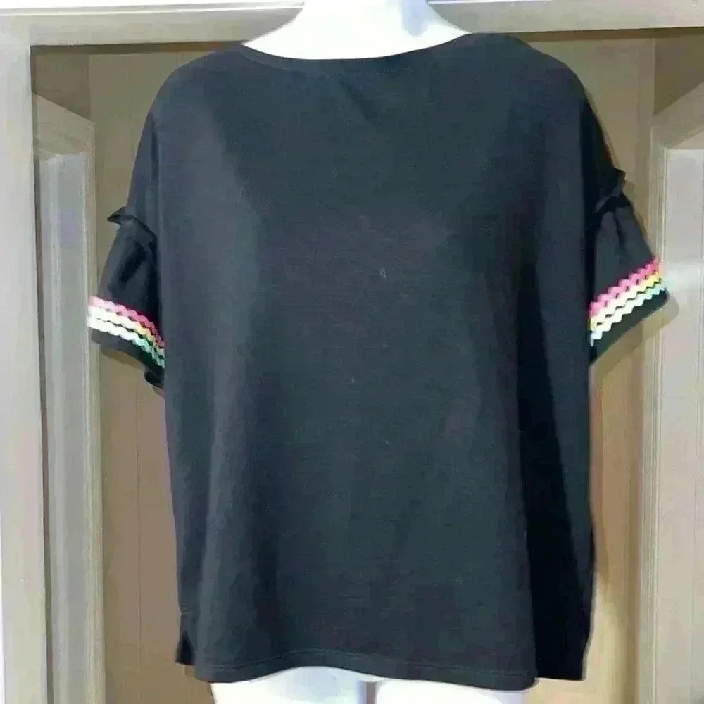 Crown & Ivy Black RicRac Short Sleeve Poly Blend Boat Neck Top
